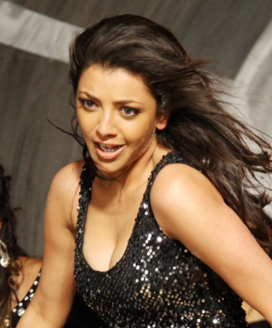 Kajal Agarwal Hot Cleavage Show 2020 Actress Nude Photos Kamapisachi